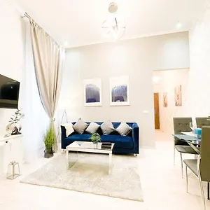 https://dream-home.inbudapesthotels.com